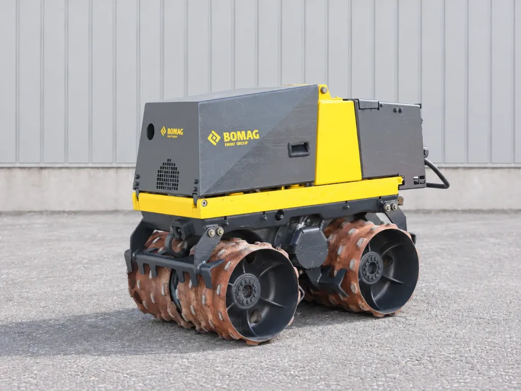 [S.01.23] BOMAG BMP 851 - S.01.23