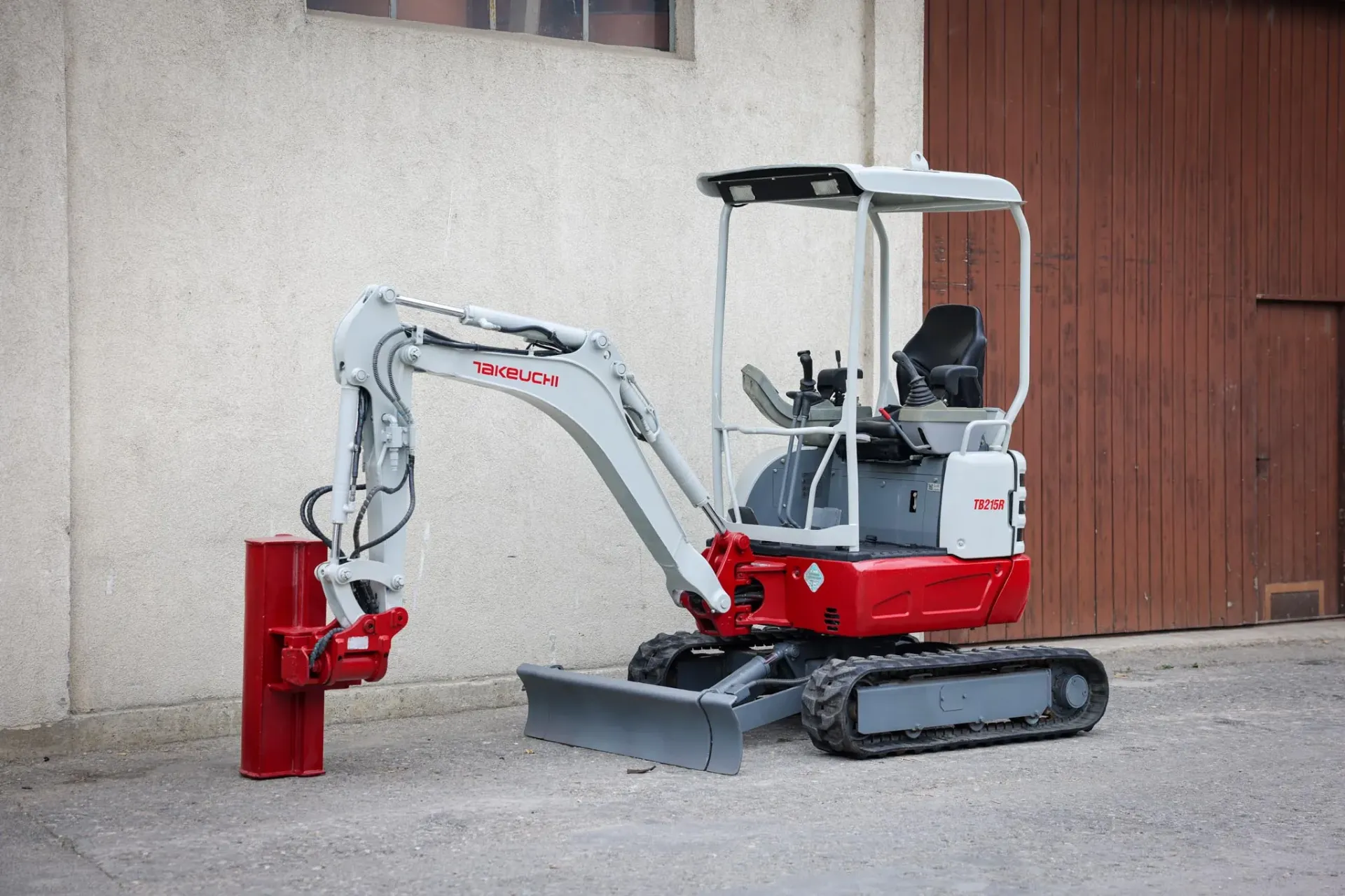 TAKEUCHI TB 215 R - 3.52.012
